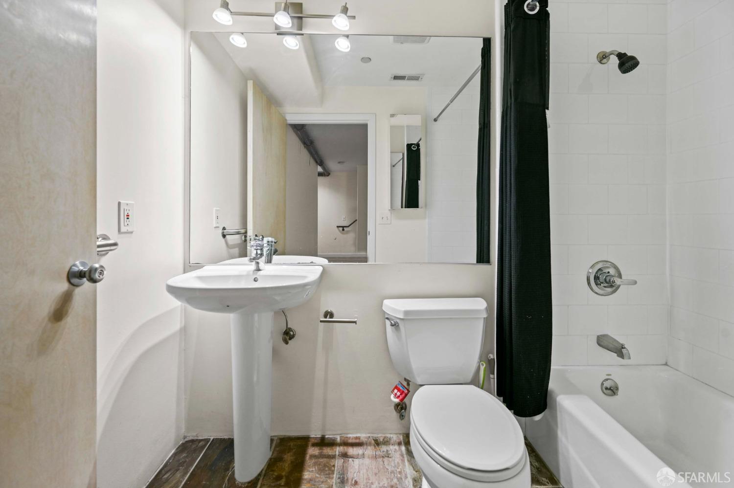 Detail Gallery Image 7 of 26 For 340 6th St #301,  San Francisco,  CA 94103 - 2 Beds | 2 Baths