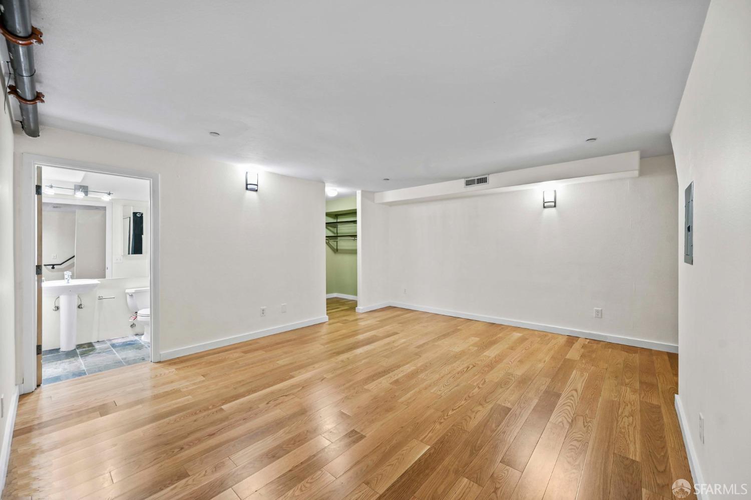 Detail Gallery Image 8 of 26 For 340 6th St #301,  San Francisco,  CA 94103 - 2 Beds | 2 Baths