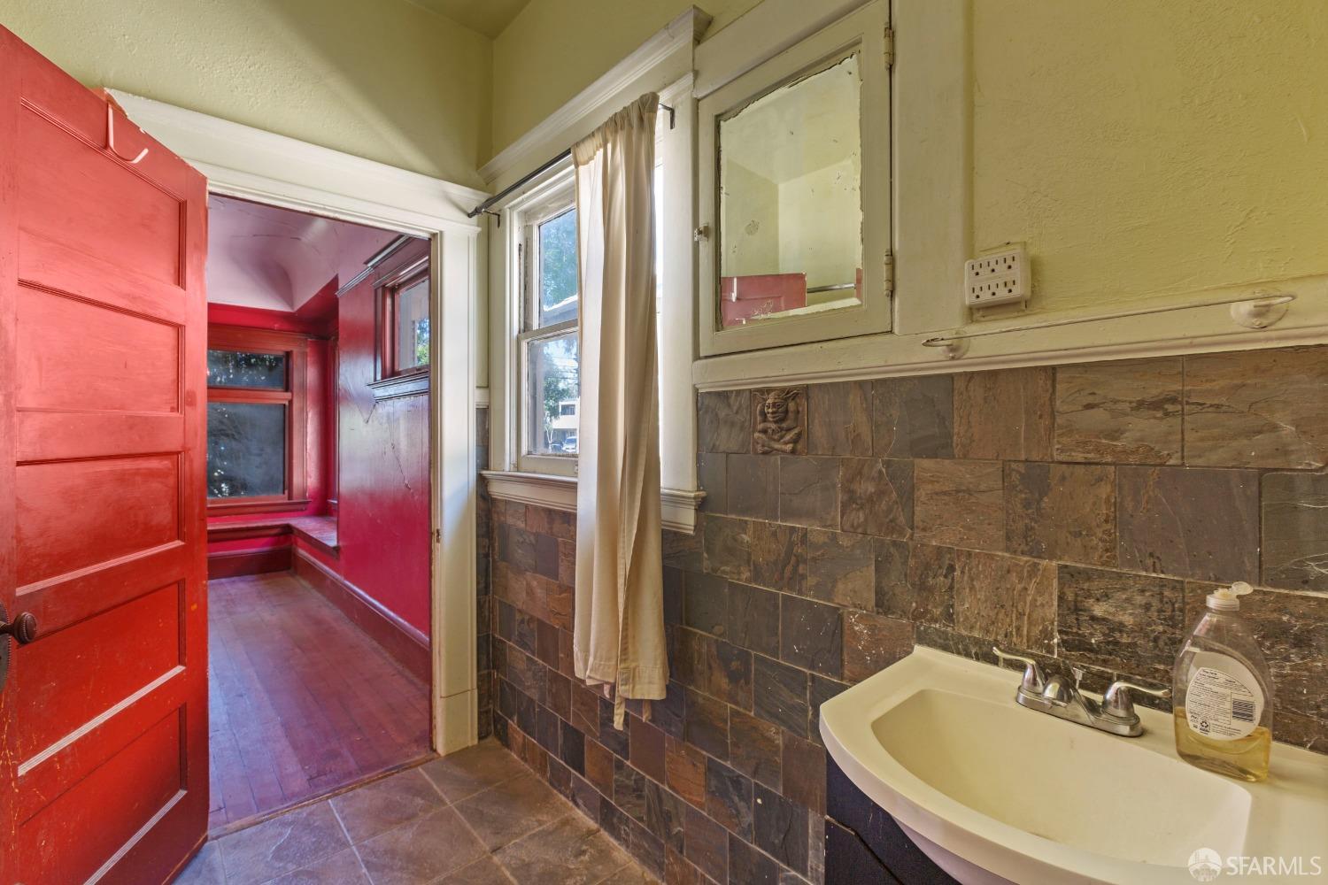 Detail Gallery Image 12 of 48 For 248 N 6th St, San Jose,  CA 95112 - 3 Beds | 1 Baths