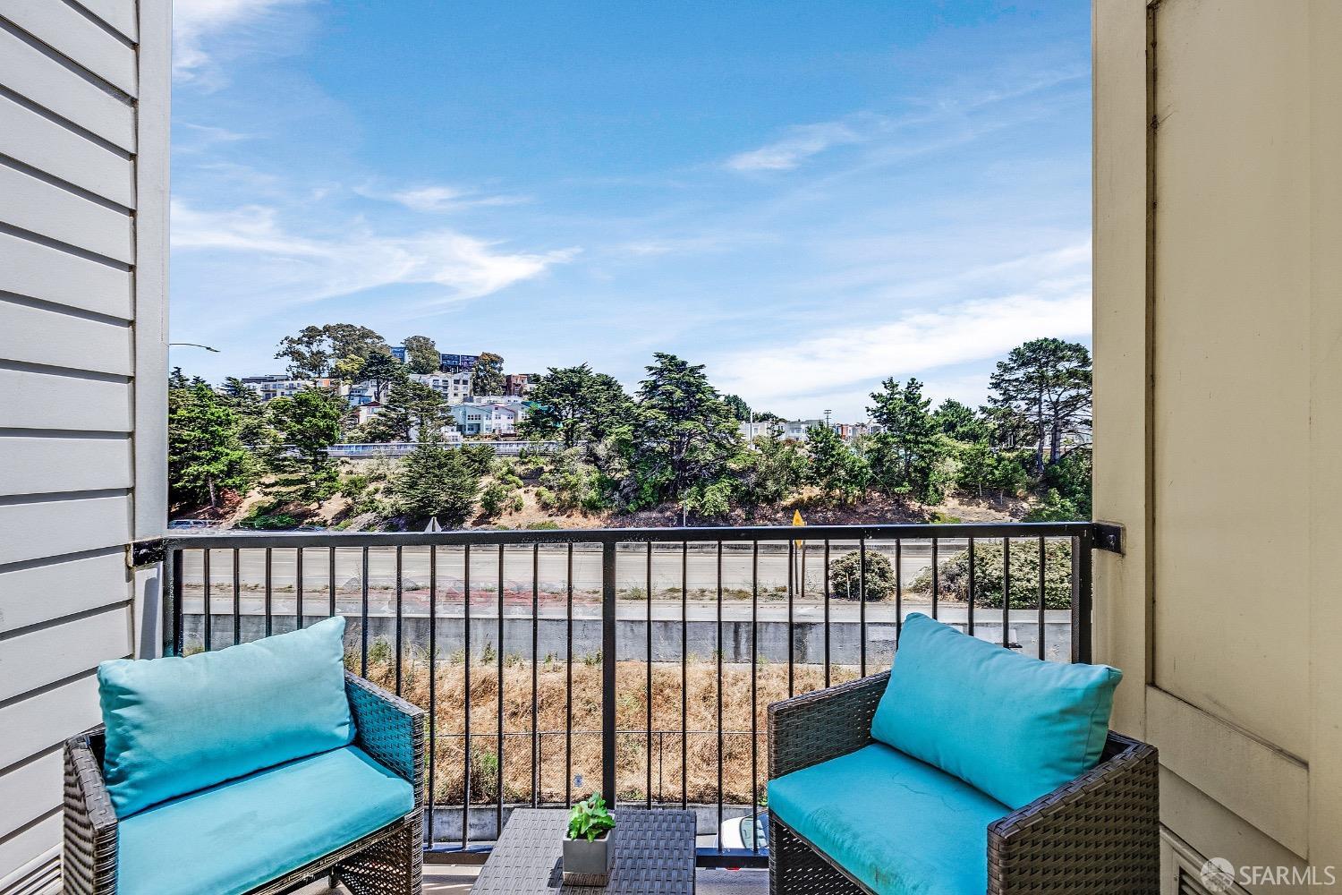 Detail Gallery Image 18 of 43 For 8200 Oceanview Ter #415,  San Francisco,  CA 94132 - 2 Beds | 2 Baths