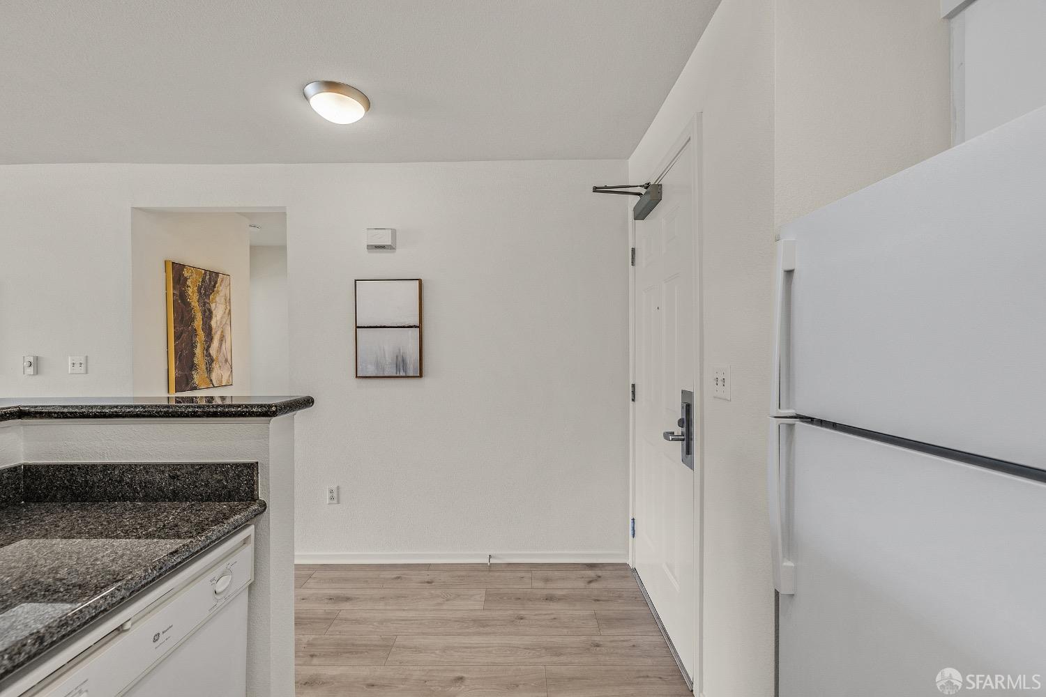 Detail Gallery Image 11 of 43 For 8200 Oceanview Ter #415,  San Francisco,  CA 94132 - 2 Beds | 2 Baths