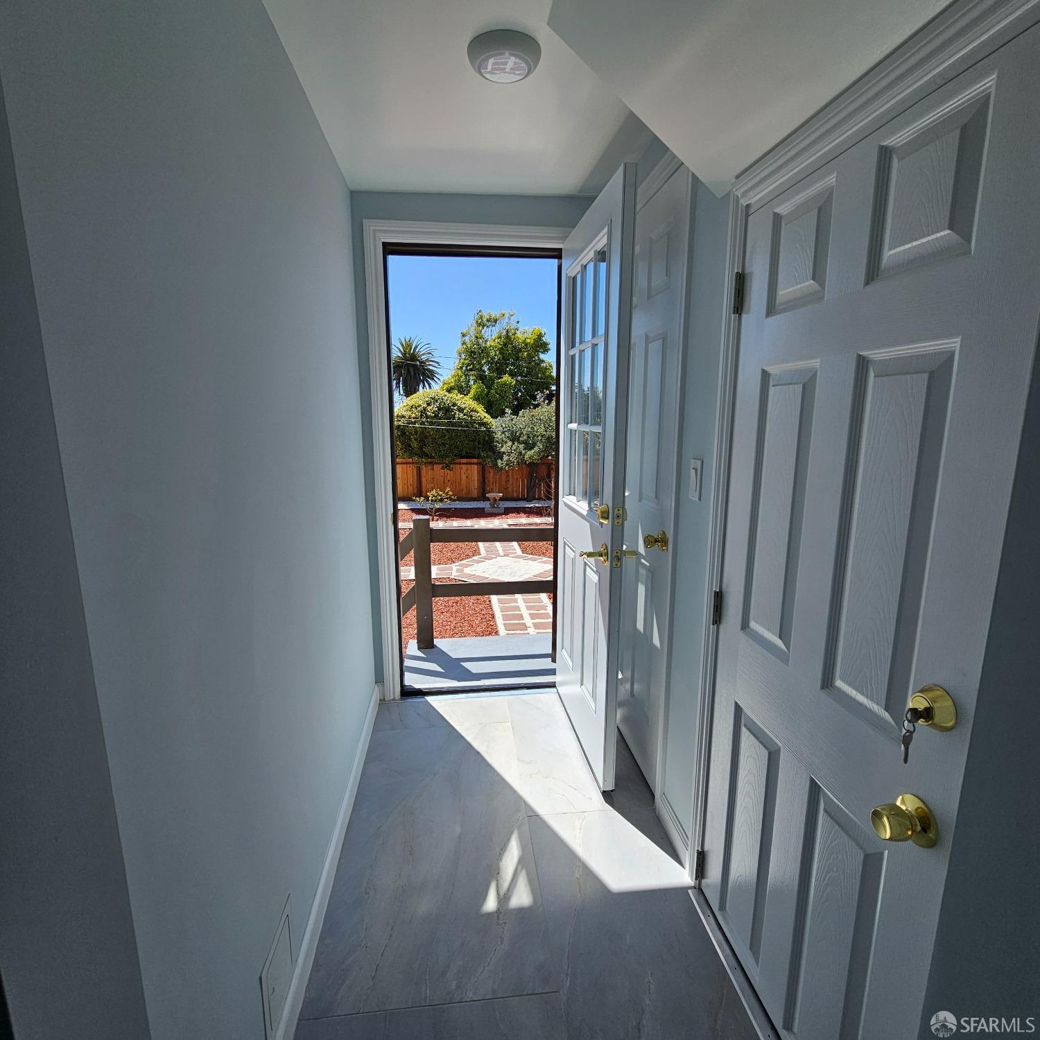 Detail Gallery Image 33 of 43 For 81 Alviso St, San Francisco,  CA 94127 - 2 Beds | 1/1 Baths