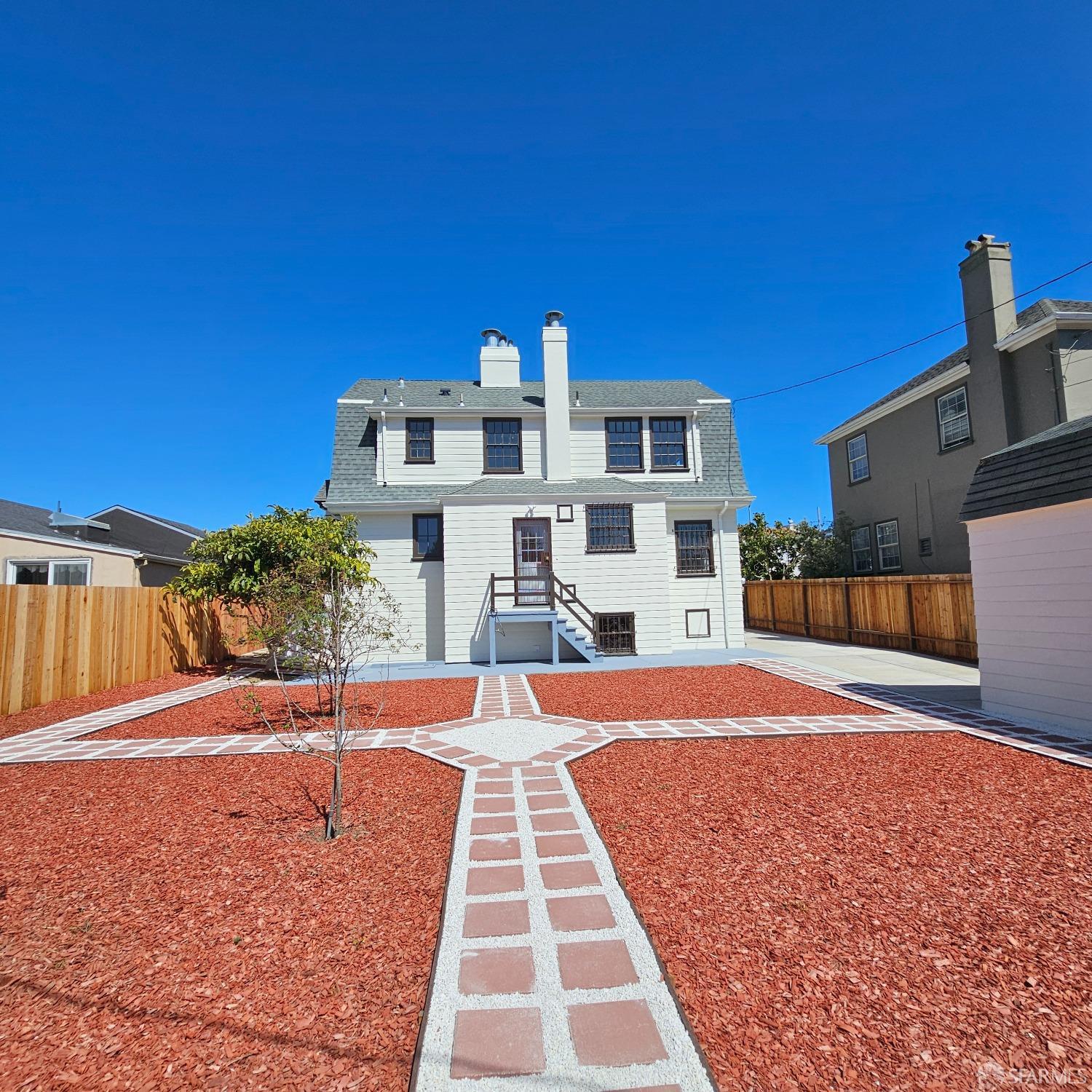 Detail Gallery Image 39 of 43 For 81 Alviso St, San Francisco,  CA 94127 - 2 Beds | 1/1 Baths