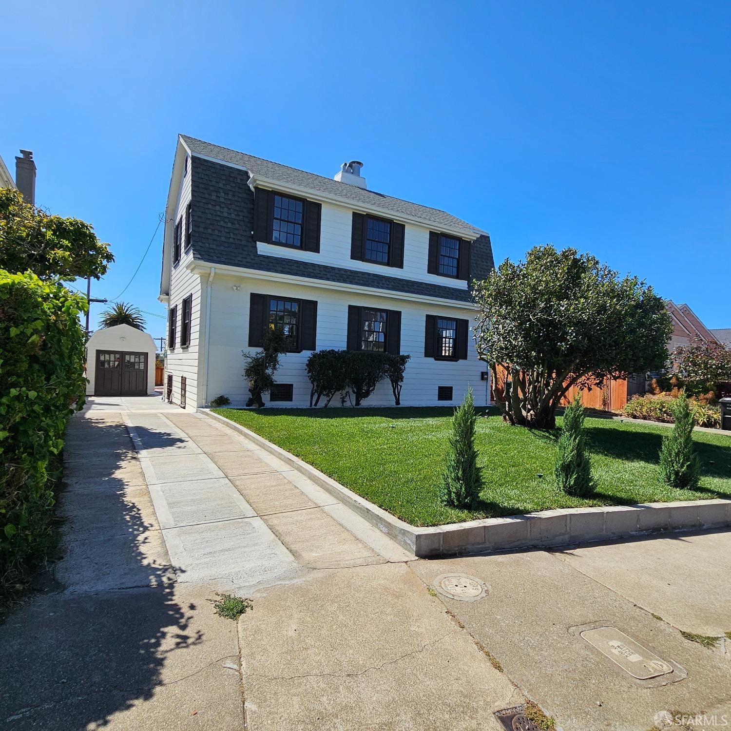 Detail Gallery Image 37 of 43 For 81 Alviso St, San Francisco,  CA 94127 - 2 Beds | 1/1 Baths