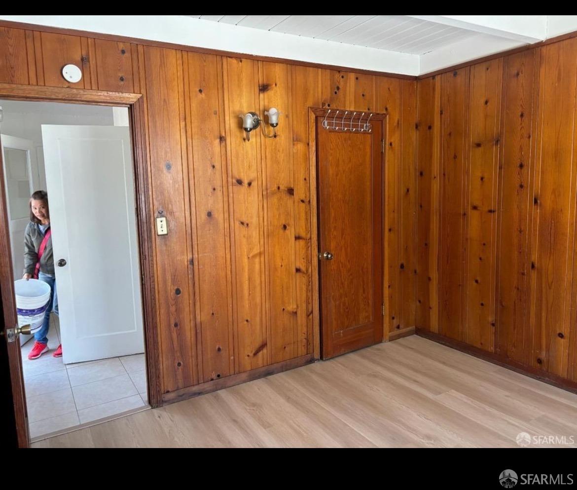 Detail Gallery Image 12 of 20 For 421 C St, Colma,  CA 94014 - – Beds | – Baths