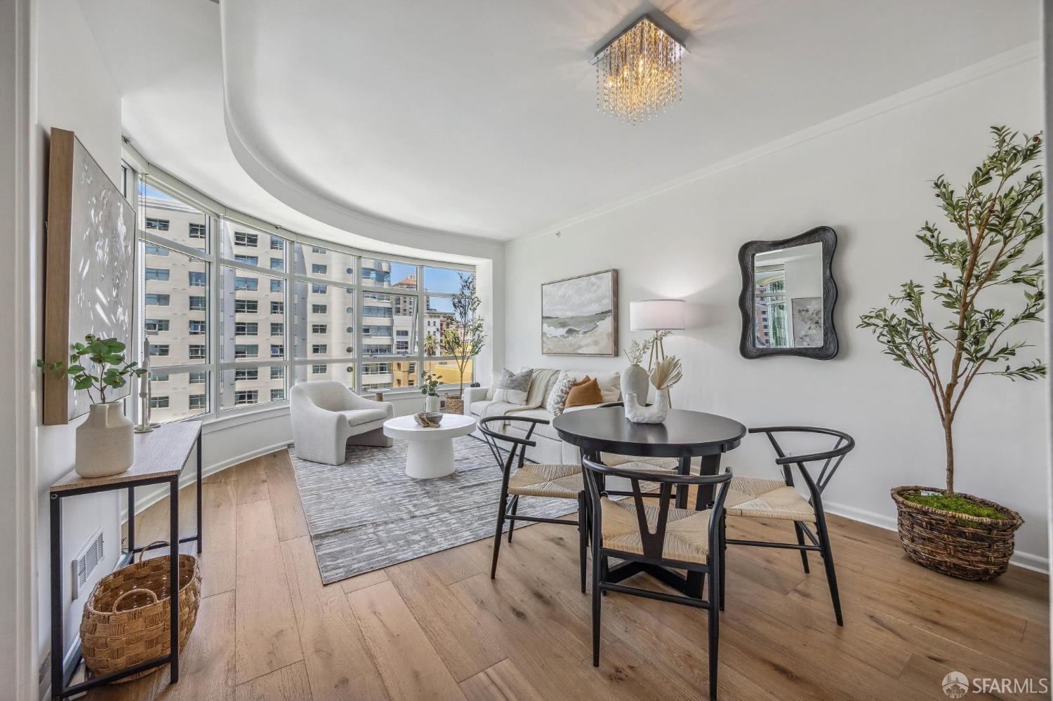 Detail Gallery Image 1 of 43 For 38 Bryant St #605,  San Francisco,  CA 94105 - 1 Beds | 1 Baths