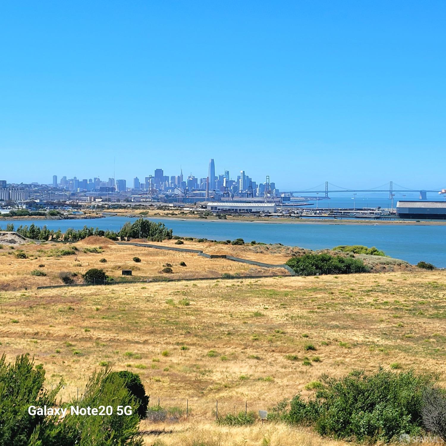 Detail Gallery Image 13 of 52 For 451 Donahue St #401,  San Francisco,  CA 94124 - 2 Beds | 2 Baths