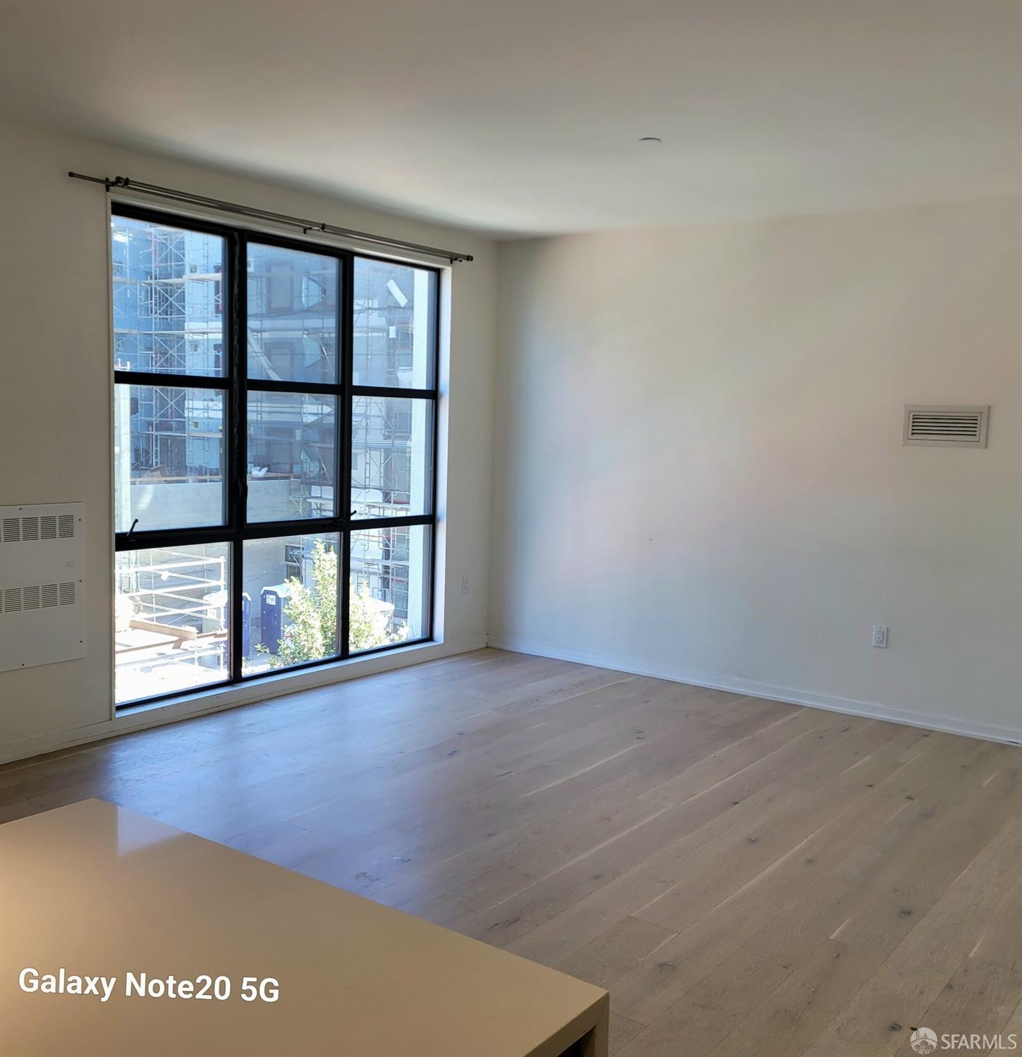 Detail Gallery Image 30 of 52 For 451 Donahue St #401,  San Francisco,  CA 94124 - 2 Beds | 2 Baths