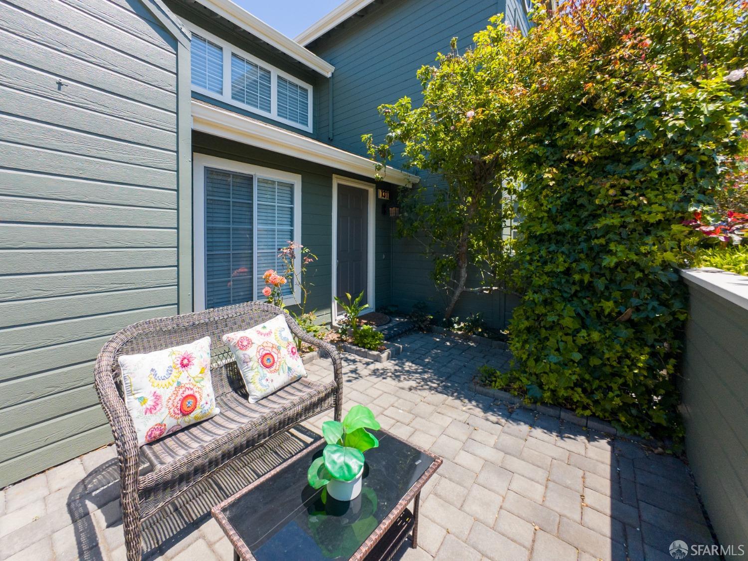 Detail Gallery Image 49 of 49 For 1311 Danberry Ln, Daly City,  CA 94014 - 2 Beds | 2/1 Baths