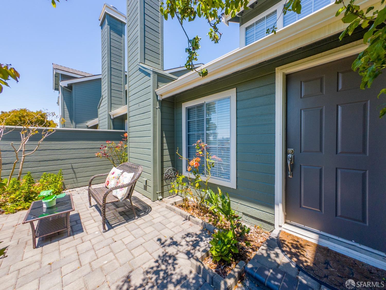 Detail Gallery Image 12 of 49 For 1311 Danberry Ln, Daly City,  CA 94014 - 2 Beds | 2/1 Baths