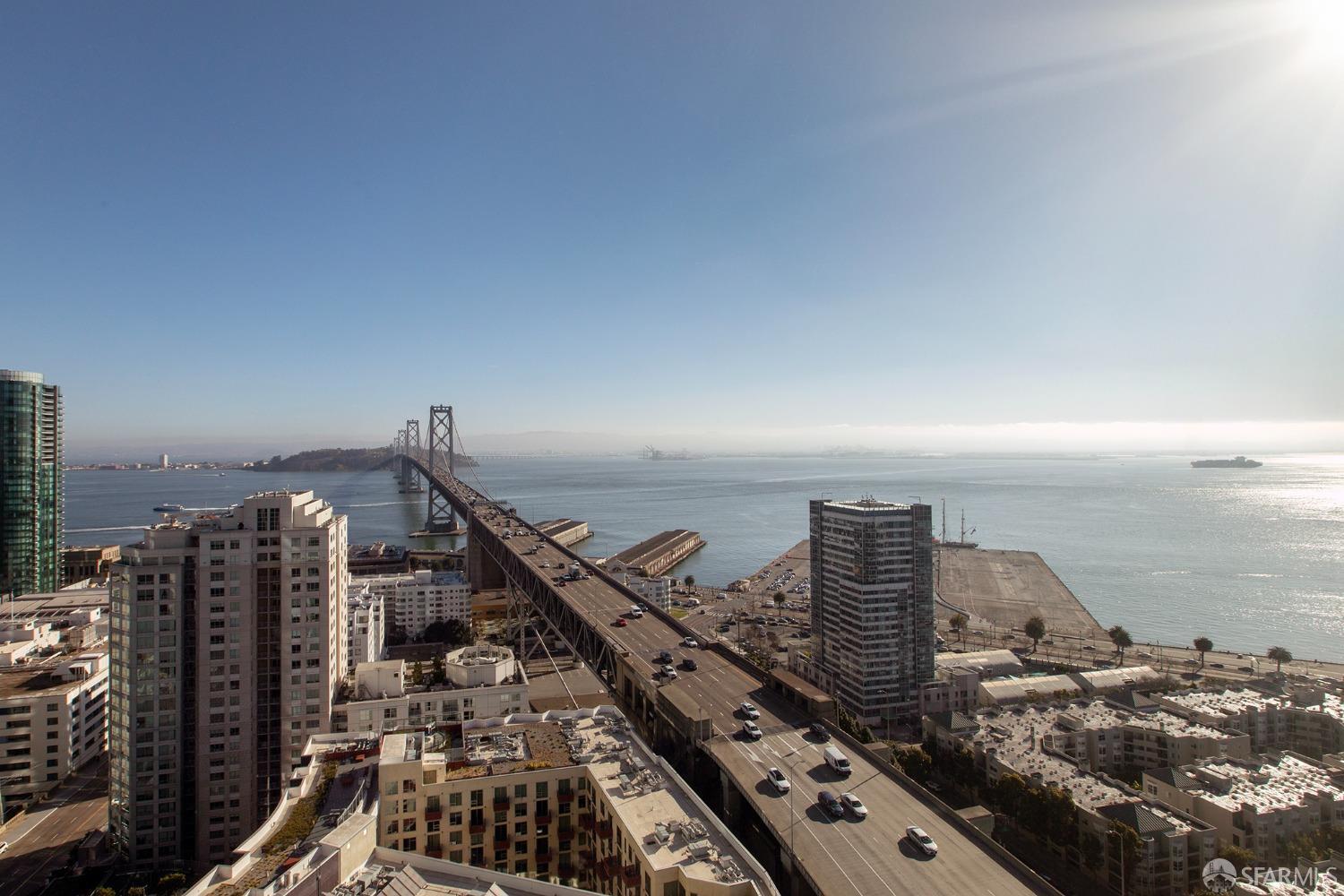 Detail Gallery Image 2 of 41 For 425 1st St #2501,  San Francisco,  CA 94105 - 1 Beds | 1 Baths