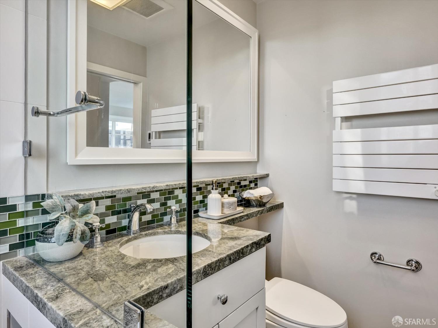 Detail Gallery Image 33 of 78 For 1190 Sacramento St #10,  San Francisco,  CA 94108 - 2 Beds | 2 Baths