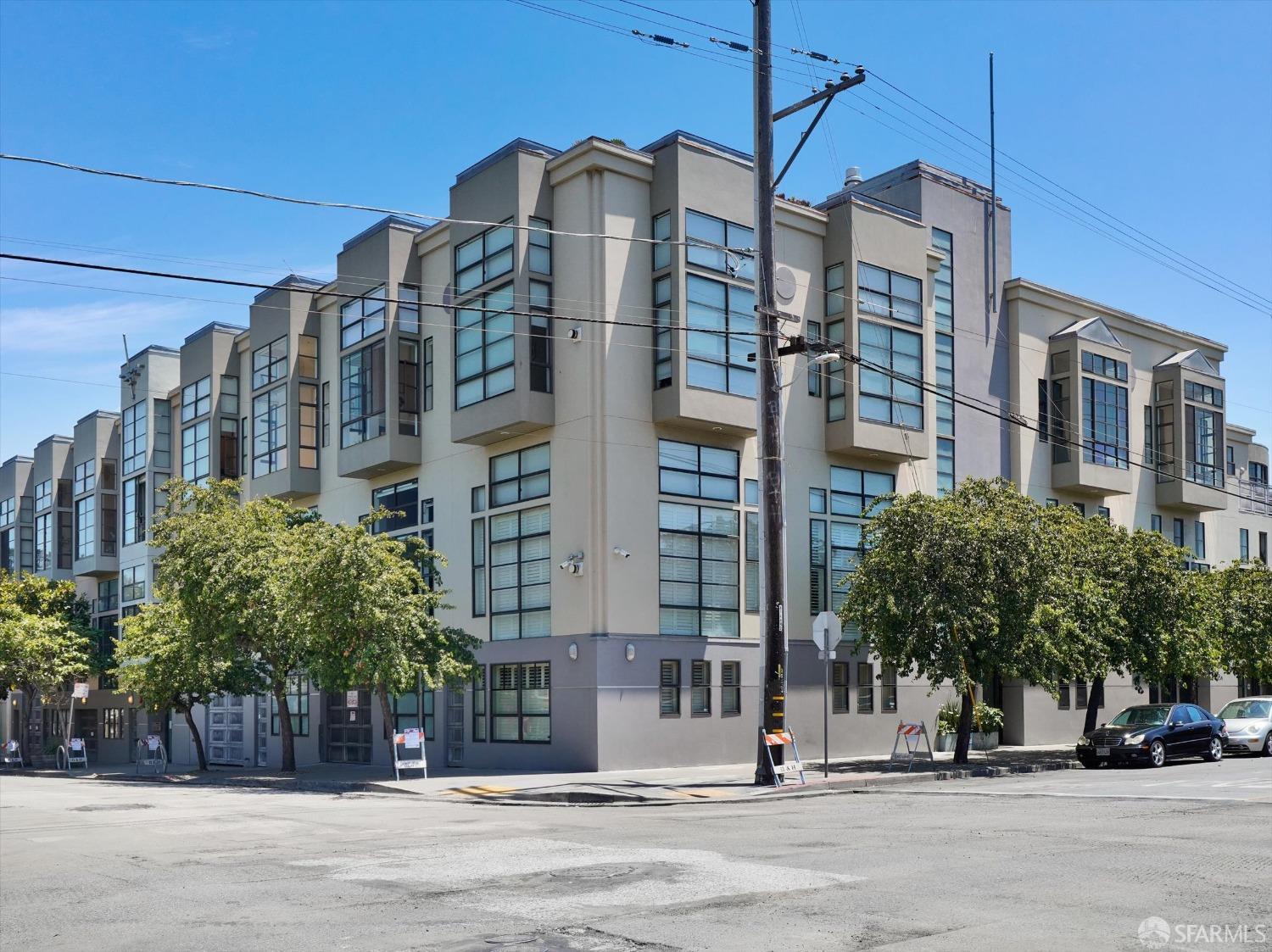 Detail Gallery Image 2 of 38 For 2875 21st St #10,  San Francisco,  CA 94110 - 1 Beds | 1/1 Baths