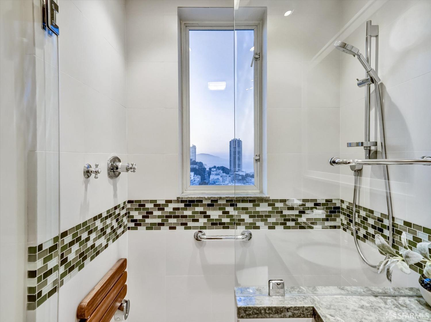 Detail Gallery Image 32 of 78 For 1190 Sacramento St #10,  San Francisco,  CA 94108 - 2 Beds | 2 Baths