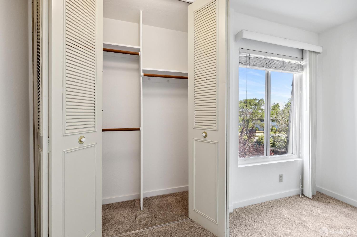 Detail Gallery Image 17 of 27 For 3090 Los Prados St #25,  San Mateo,  CA 94403 - 1 Beds | 1 Baths