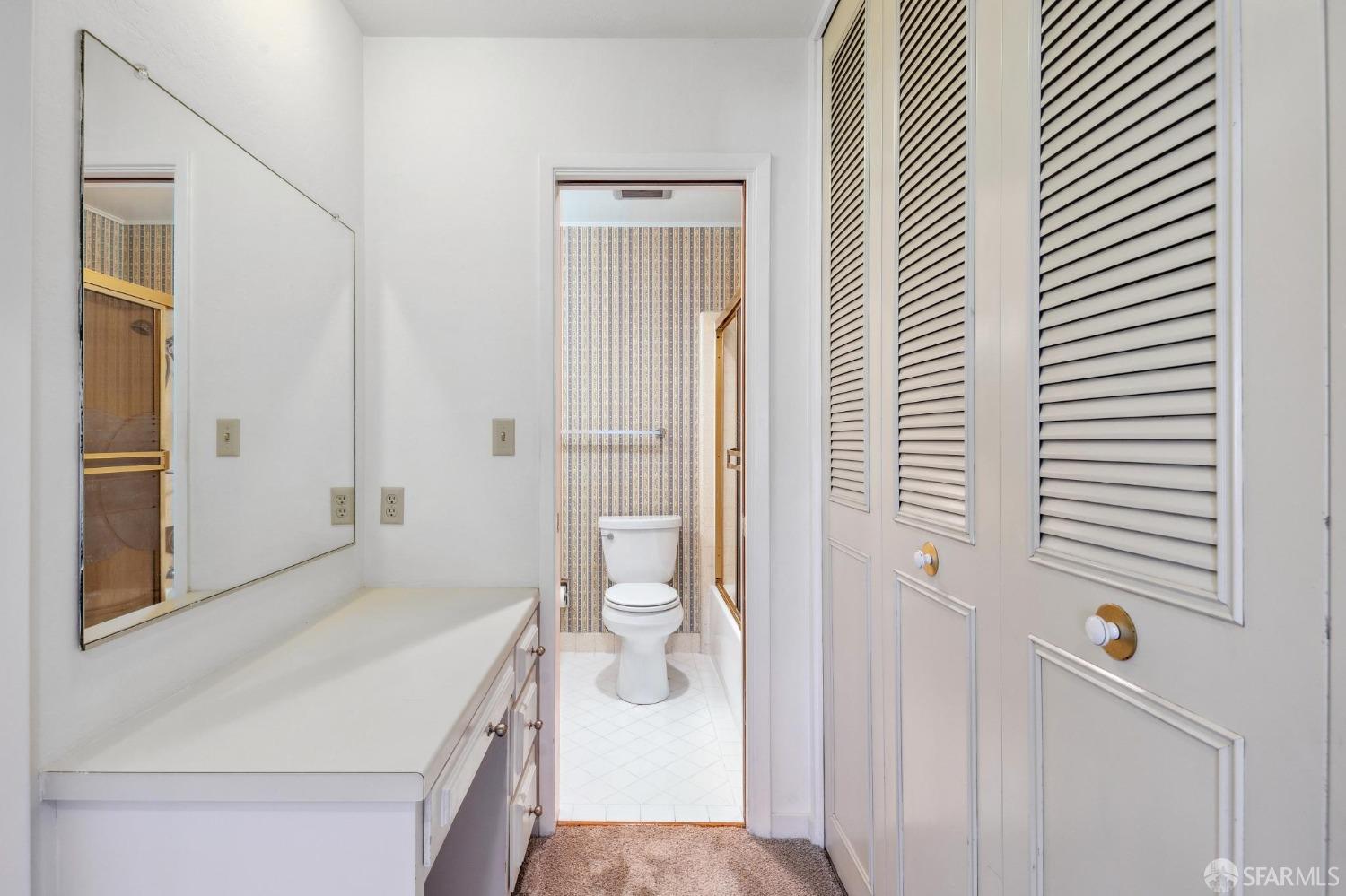 Detail Gallery Image 21 of 27 For 3090 Los Prados St #25,  San Mateo,  CA 94403 - 1 Beds | 1 Baths