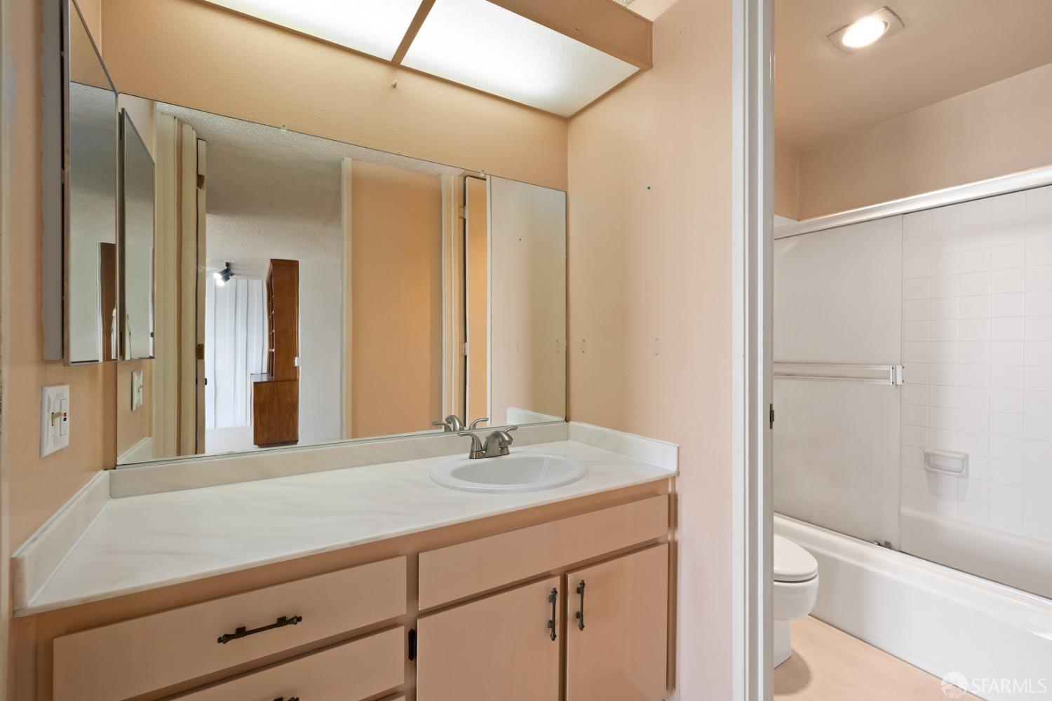 Detail Gallery Image 11 of 34 For 45 Ora Way 204a,  San Francisco,  CA 94131 - 1 Beds | 1 Baths