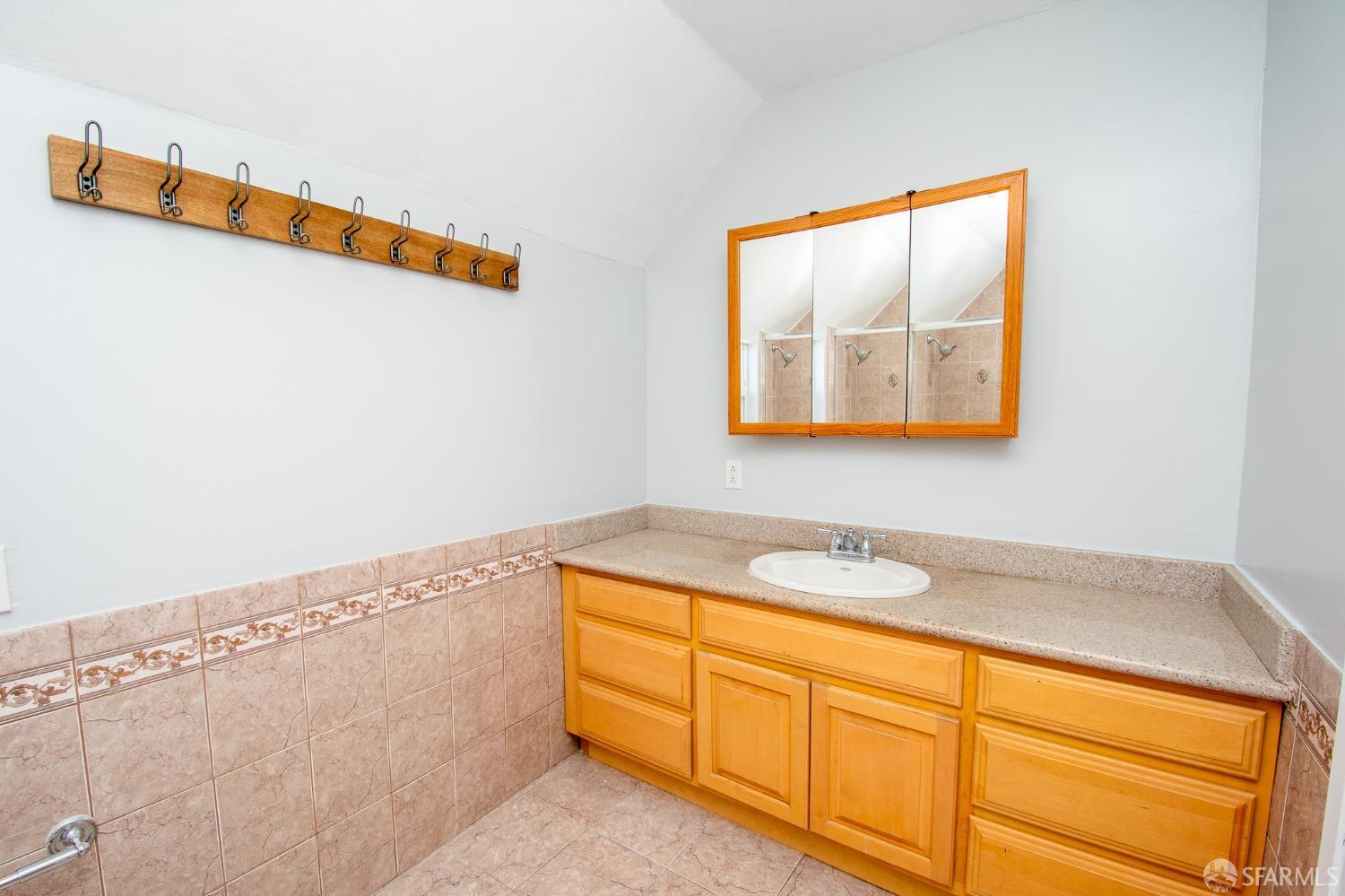 Detail Gallery Image 7 of 9 For 1112 Harrison St #B,  San Francisco,  CA 94103 - 2 Beds | 1 Baths