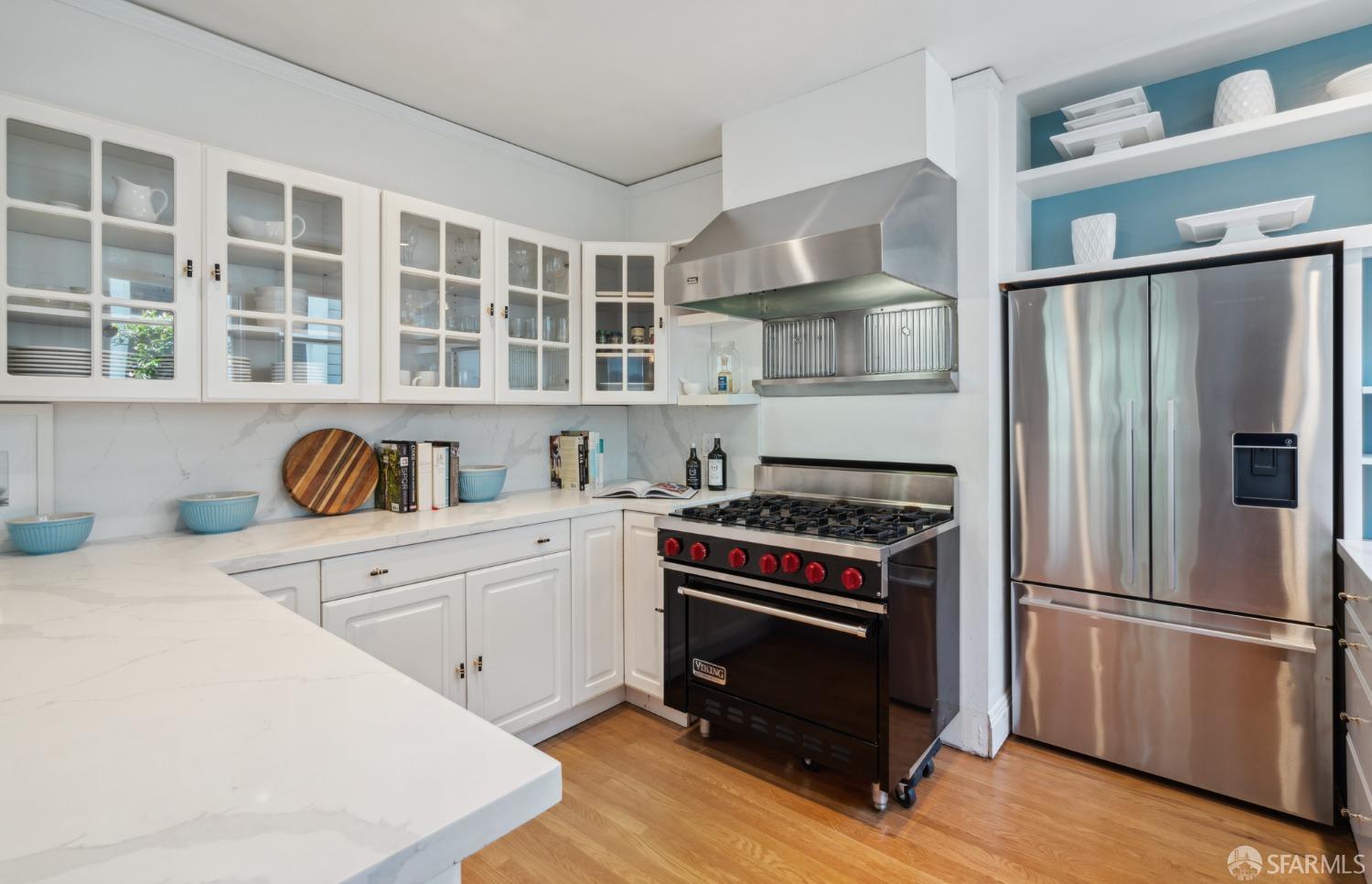 Detail Gallery Image 16 of 65 For 2932 Baker St, San Francisco,  CA 94123 - 2 Beds | 2 Baths