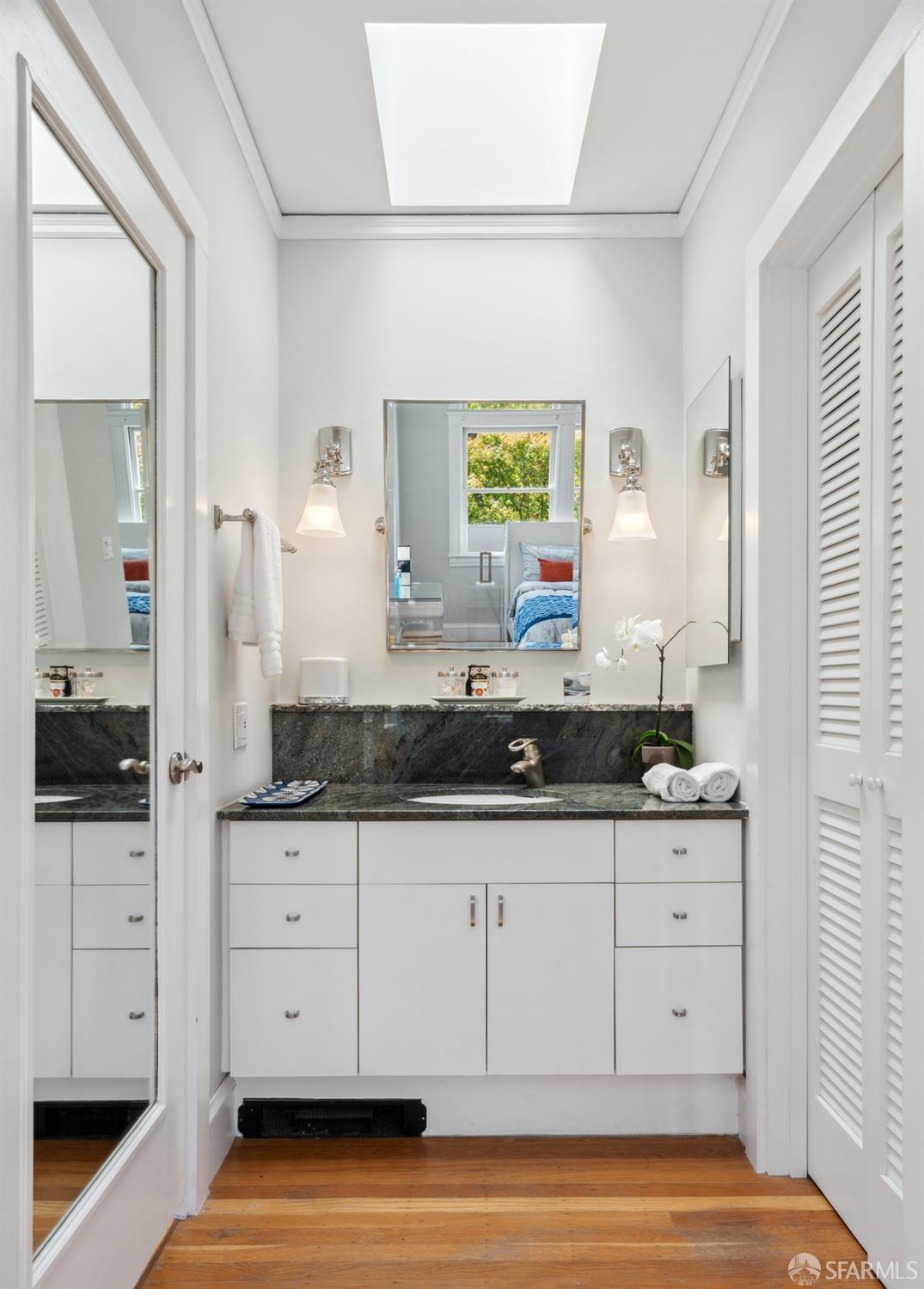 Detail Gallery Image 28 of 65 For 2932 Baker St, San Francisco,  CA 94123 - 2 Beds | 2 Baths