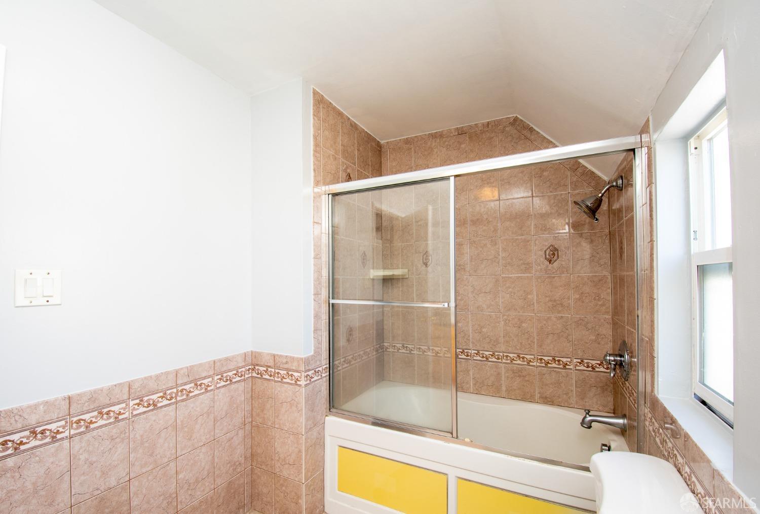 Detail Gallery Image 6 of 9 For 1112 Harrison St #B,  San Francisco,  CA 94103 - 2 Beds | 1 Baths