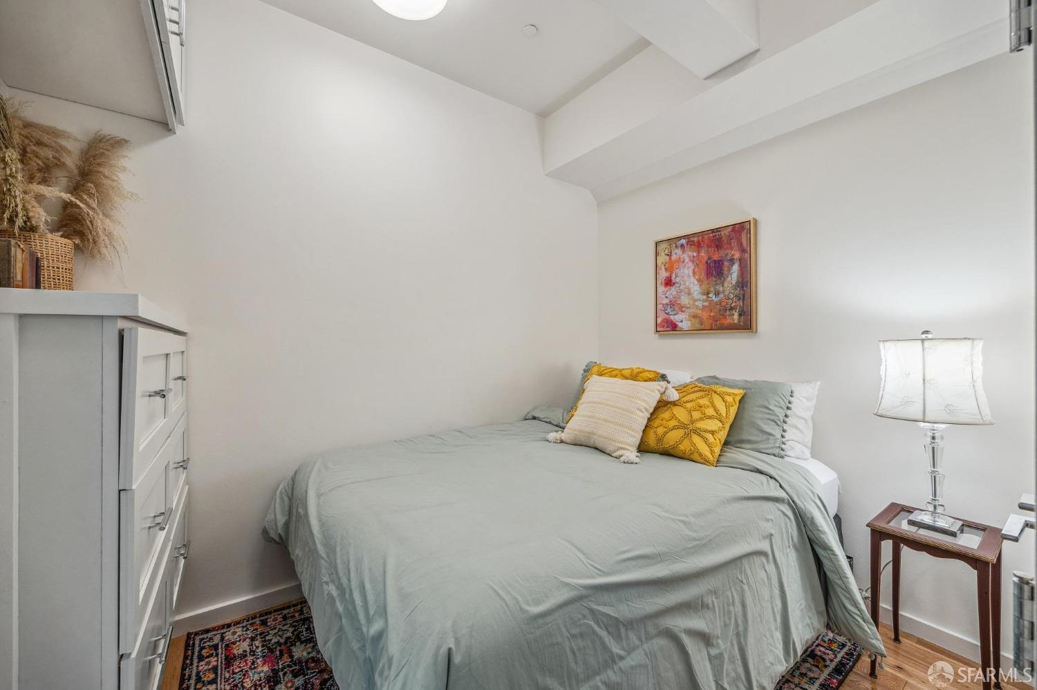 Detail Gallery Image 9 of 16 For 1510 Jackson St #2,  San Francisco,  CA 94109 - 2 Beds | 1 Baths