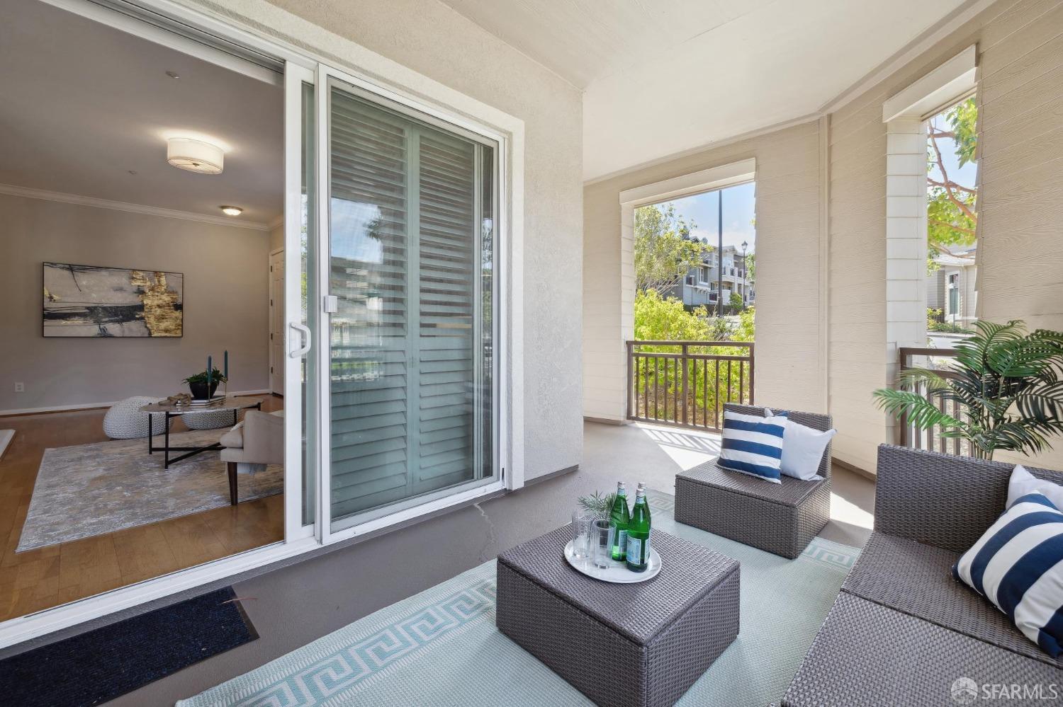 Detail Gallery Image 17 of 56 For 211 Fox Sparrow Ln, Brisbane,  CA 94005 - 2 Beds | 2 Baths