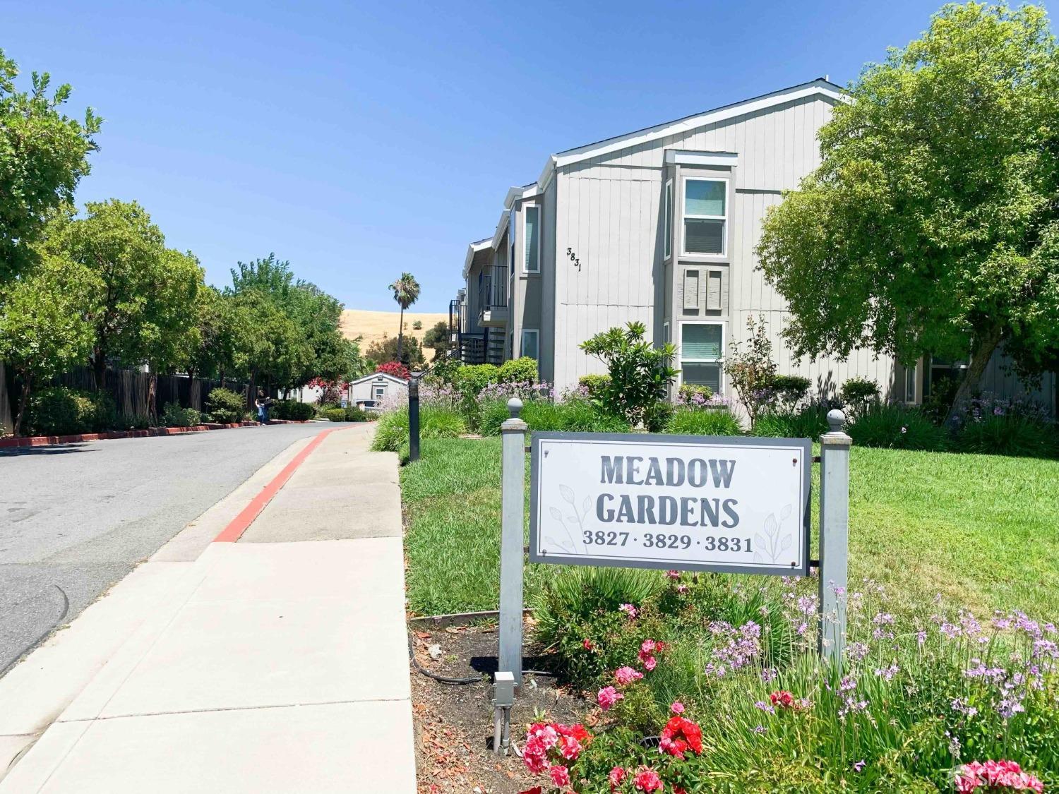 Detail Gallery Image 1 of 1 For 3827 Pacheco Blvd #24,  Martinez,  CA 94553 - 2 Beds | 1 Baths