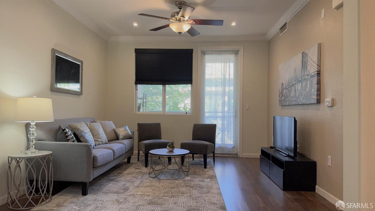 Detail Gallery Image 1 of 10 For 1101 S Main St #216,  Milpitas,  CA 95035 - 2 Beds | 2 Baths