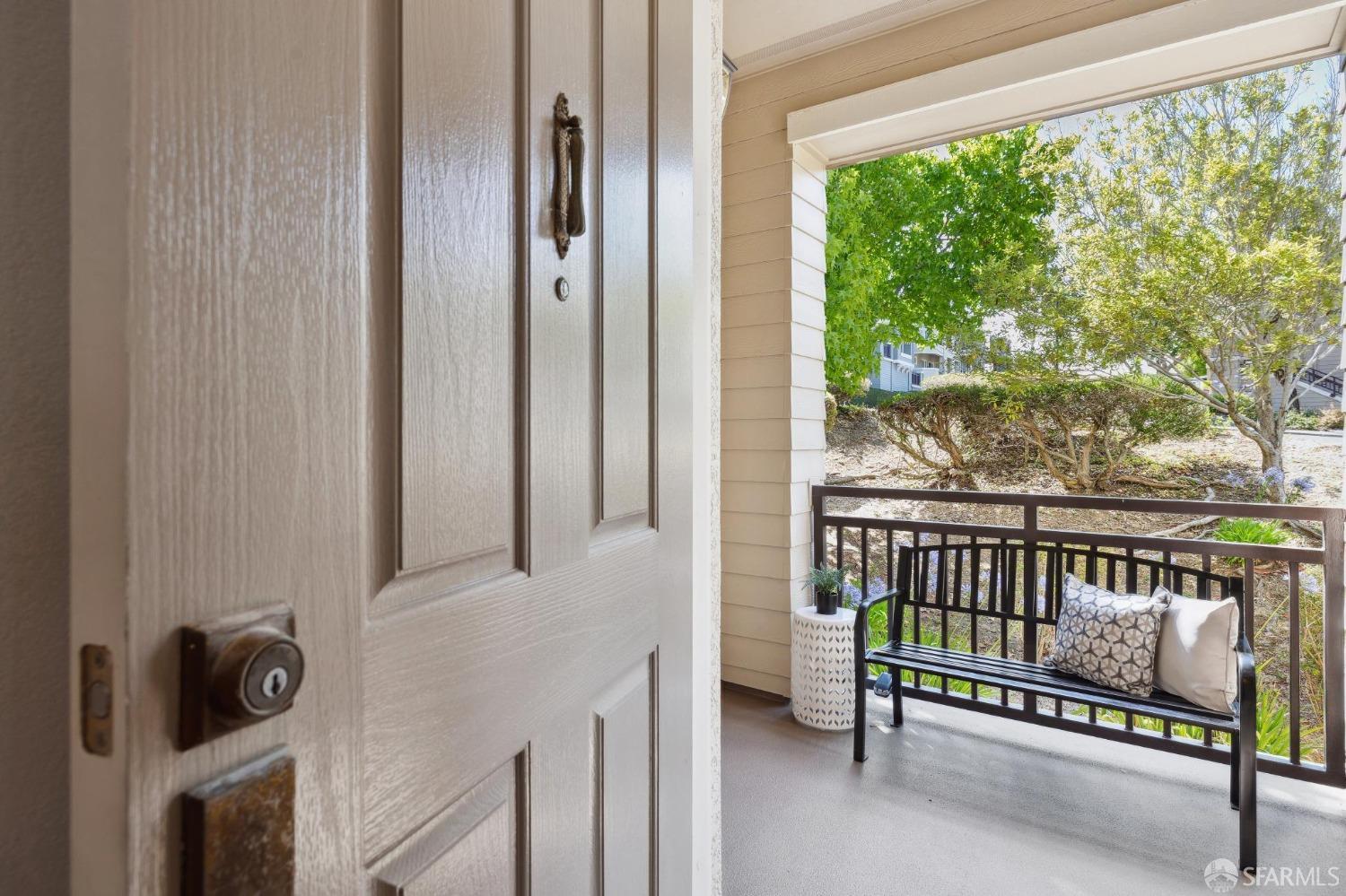 Detail Gallery Image 7 of 56 For 211 Fox Sparrow Ln, Brisbane,  CA 94005 - 2 Beds | 2 Baths