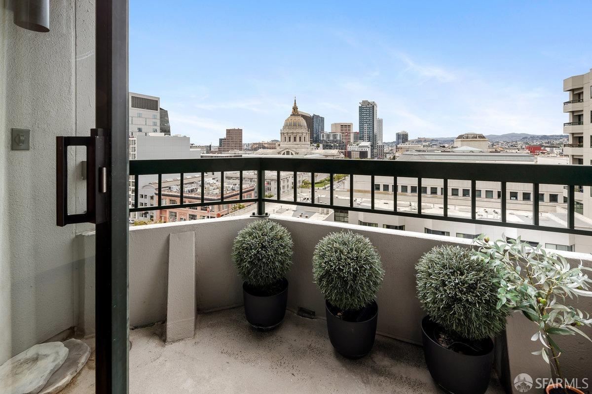 Detail Gallery Image 13 of 39 For 601 Van Ness Ave #805,  San Francisco,  CA 94102 - 2 Beds | 2 Baths