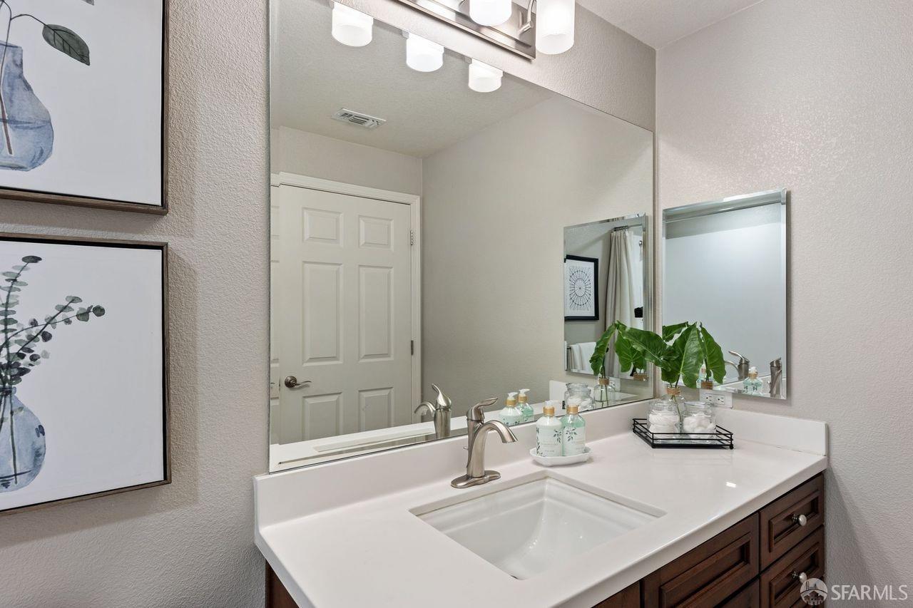 Detail Gallery Image 21 of 53 For 1130 Karby Ter #304,  Sunnyvale,  CA 94089 - 2 Beds | 2 Baths