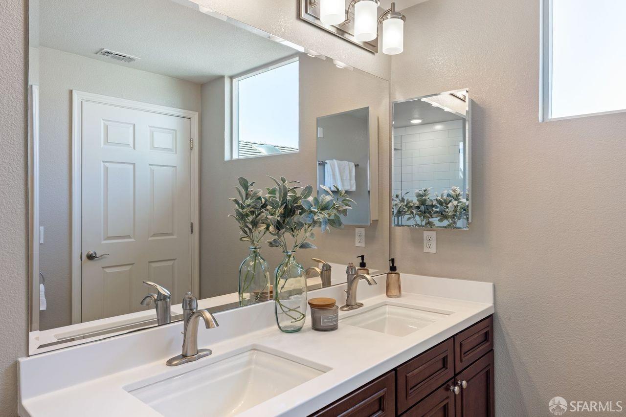 Detail Gallery Image 29 of 53 For 1130 Karby Ter #304,  Sunnyvale,  CA 94089 - 2 Beds | 2 Baths