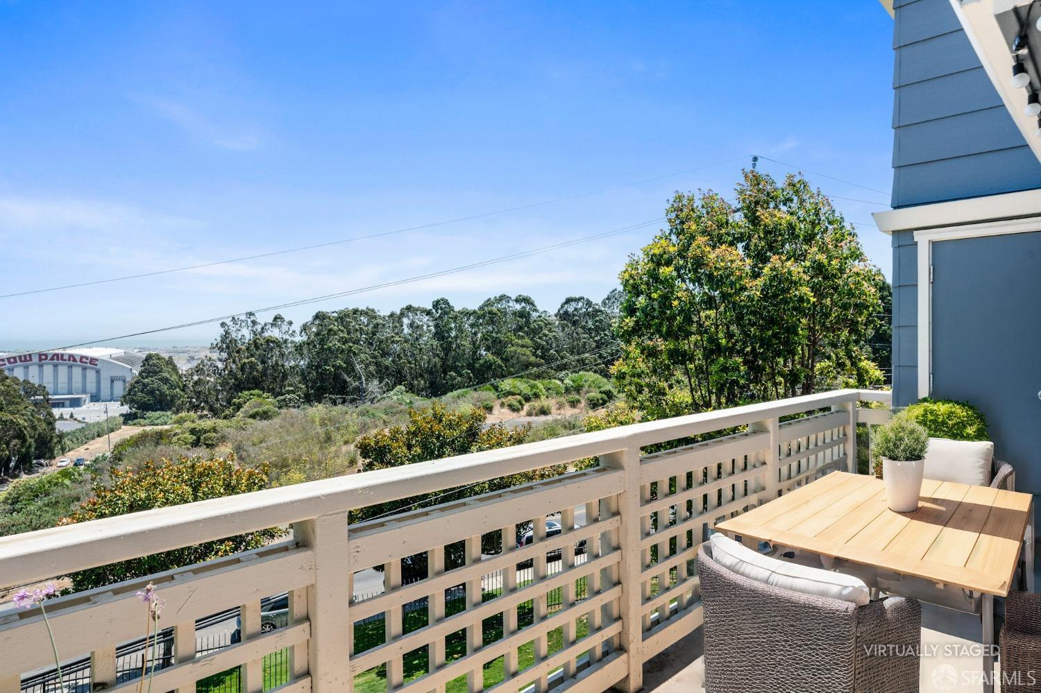 Detail Gallery Image 15 of 23 For 2311 Lupine Ct, Daly City,  CA 94014 - 3 Beds | 2 Baths