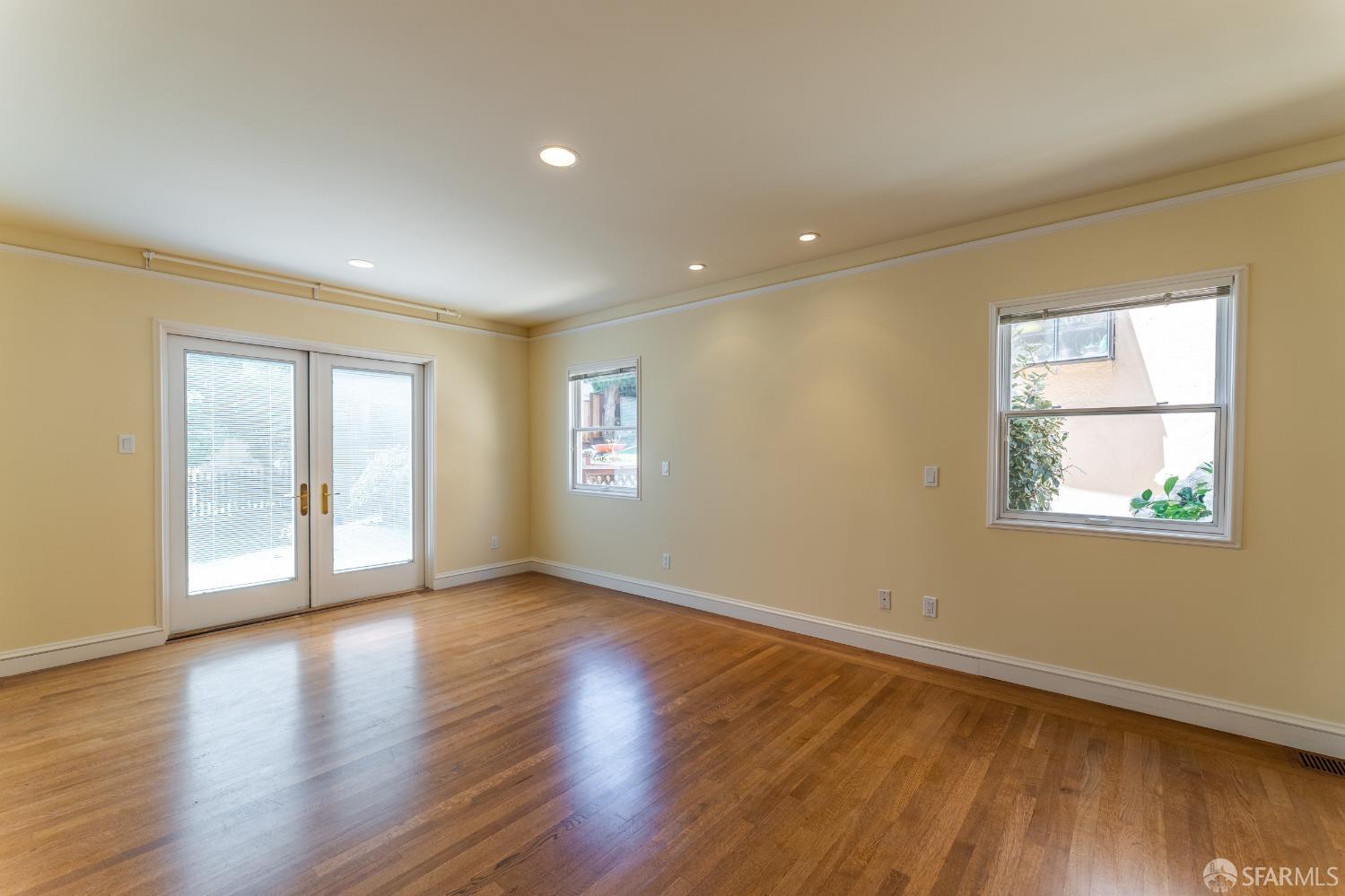 Detail Gallery Image 8 of 13 For 1165 Monterey Blvd, San Francisco,  CA 94127 - 4 Beds | 2 Baths