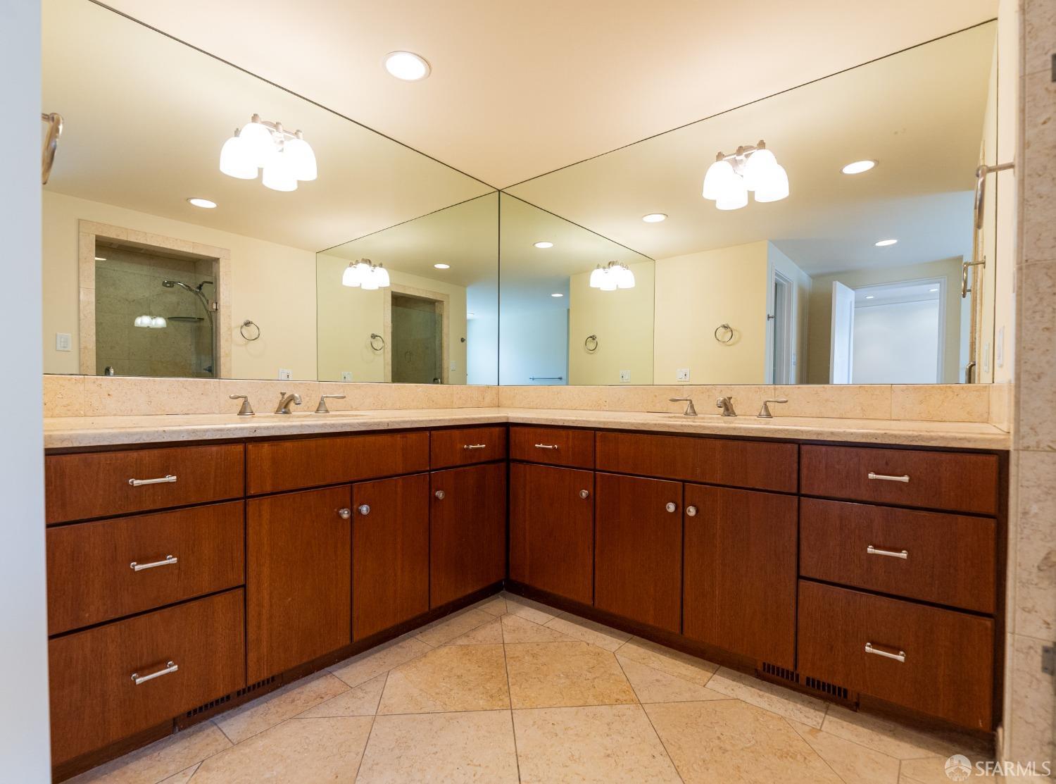 Detail Gallery Image 9 of 13 For 1165 Monterey Blvd, San Francisco,  CA 94127 - 4 Beds | 2 Baths