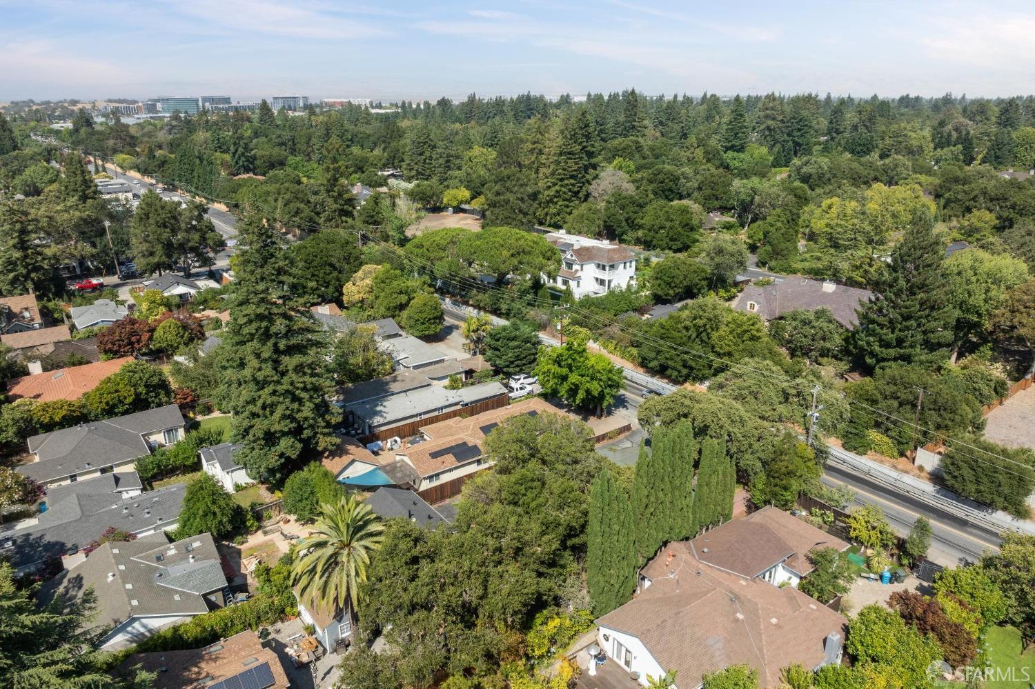 Detail Gallery Image 65 of 73 For 555 Marsh Rd, Menlo Park,  CA 94025 - 3 Beds | 3 Baths