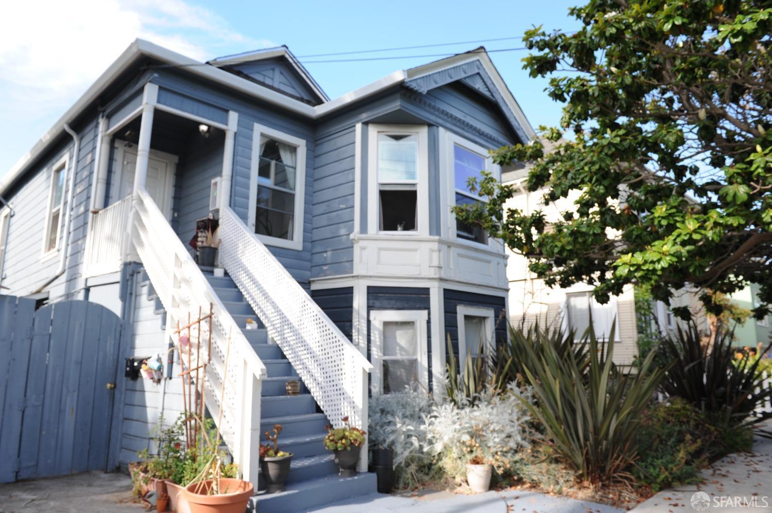 Detail Gallery Image 2 of 25 For 1070 56th St, Emeryville,  CA 94608 - 7 Beds | 3/1 Baths