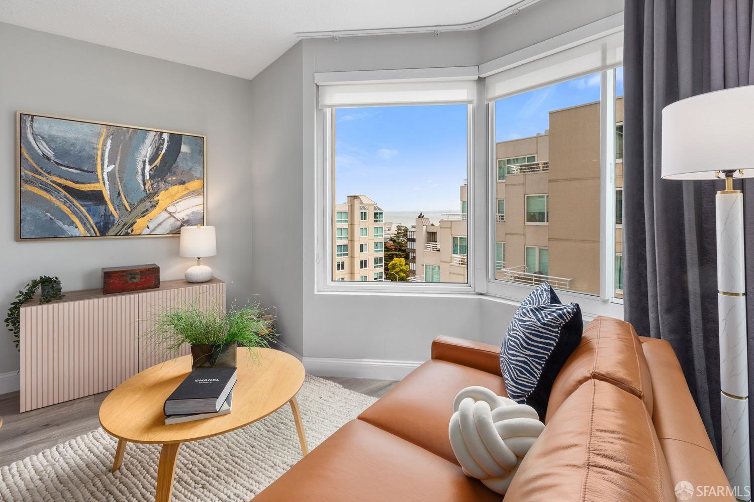 Detail Gallery Image 6 of 19 For 240 Lombard St #835,  San Francisco,  CA 94111 - 0 Beds | 1 Baths