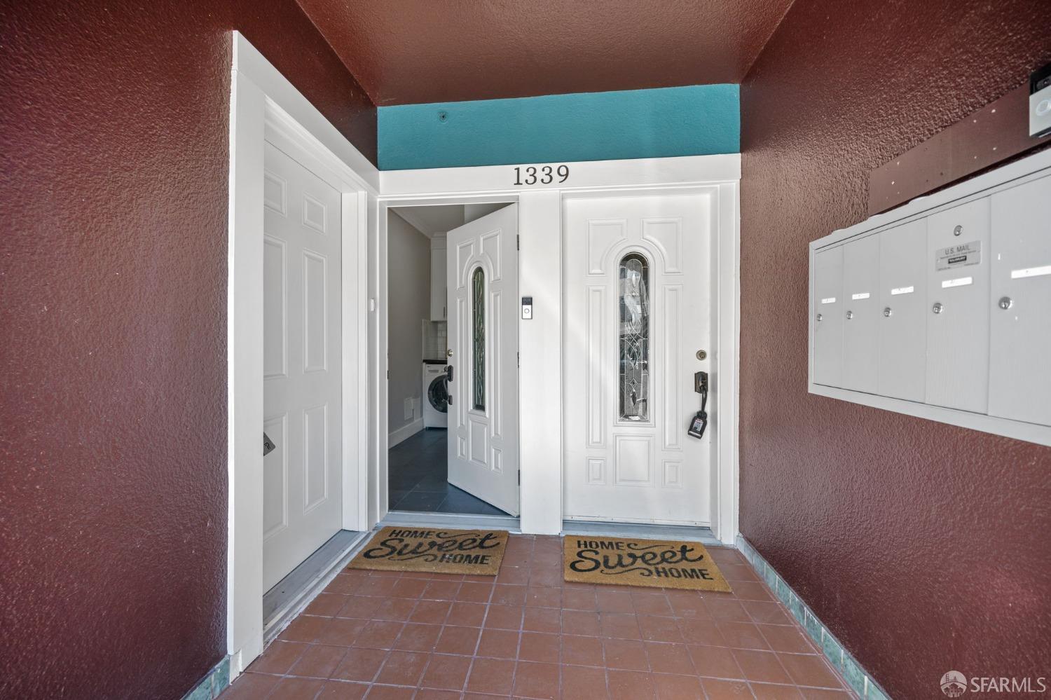 Detail Gallery Image 2 of 22 For 1339 16th Ave #6,  San Francisco,  CA 94122 - 0 Beds | 2 Baths