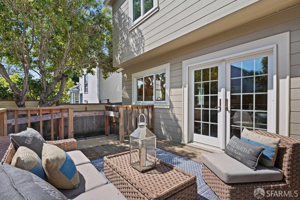 Detail Gallery Image 14 of 43 For 330 Ramona Ave, El Cerrito,  CA 94530 - 4 Beds | 2/1 Baths