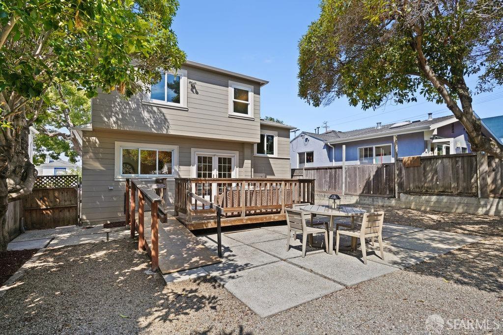 Detail Gallery Image 32 of 43 For 330 Ramona Ave, El Cerrito,  CA 94530 - 4 Beds | 2/1 Baths