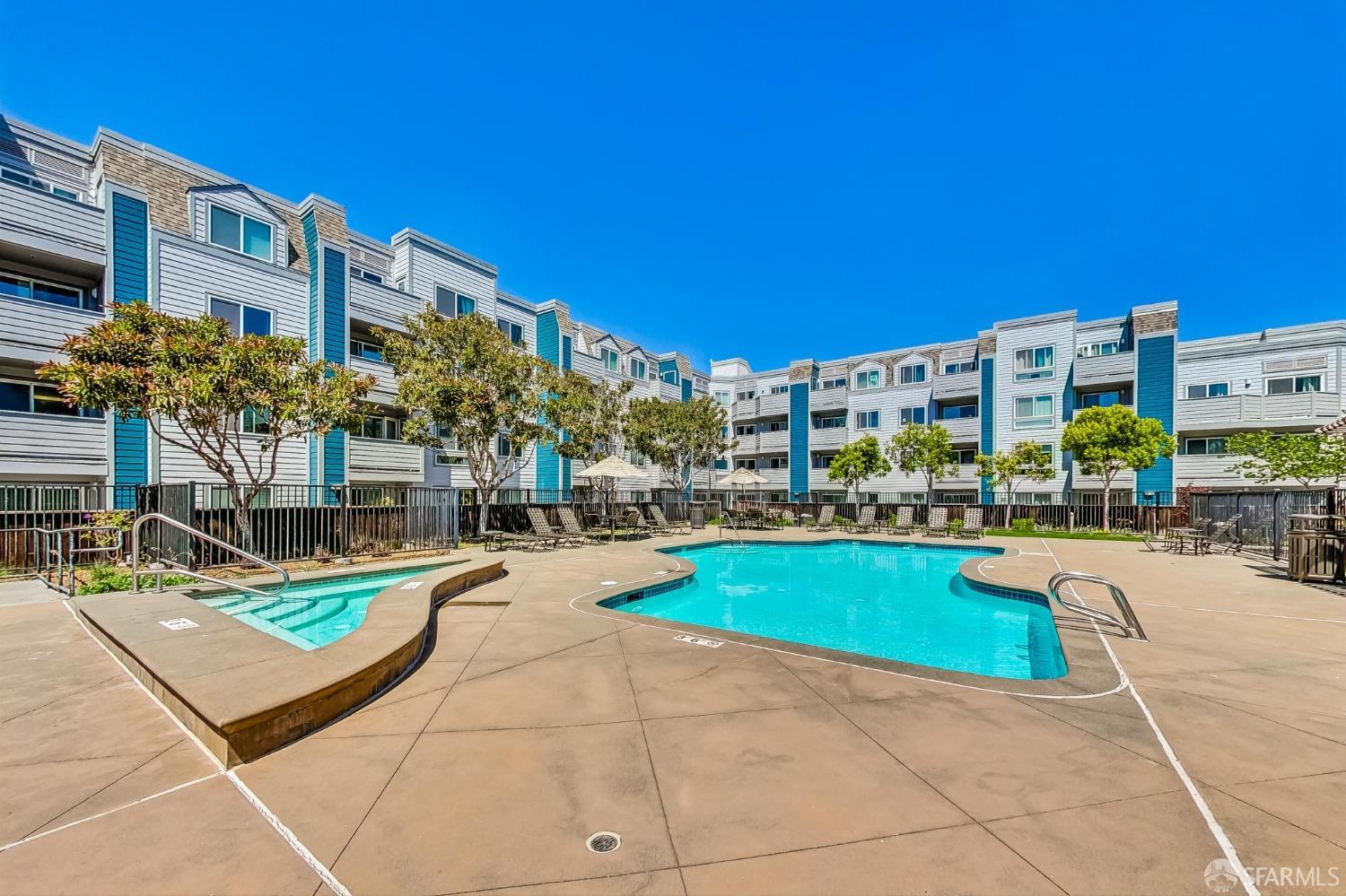 Detail Gallery Image 31 of 34 For 6400 Christie Ave #5119,  Emeryville,  CA 94608 - 1 Beds | 1 Baths