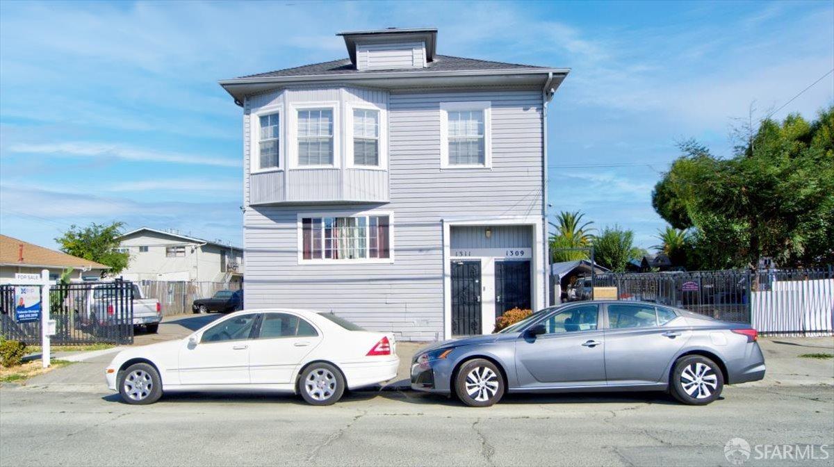 Detail Gallery Image 1 of 1 For 1309 80th Ave, Oakland,  CA 94621 - – Beds | – Baths