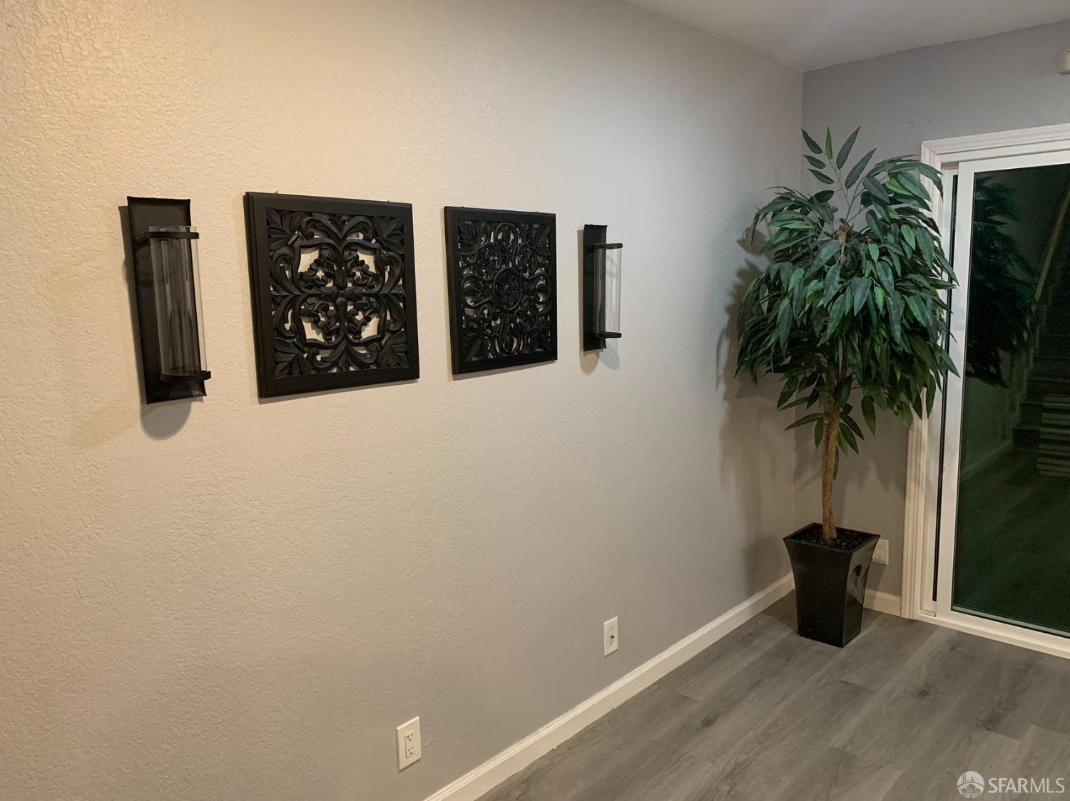 Mission Drive, East Palo Alto, California image 6