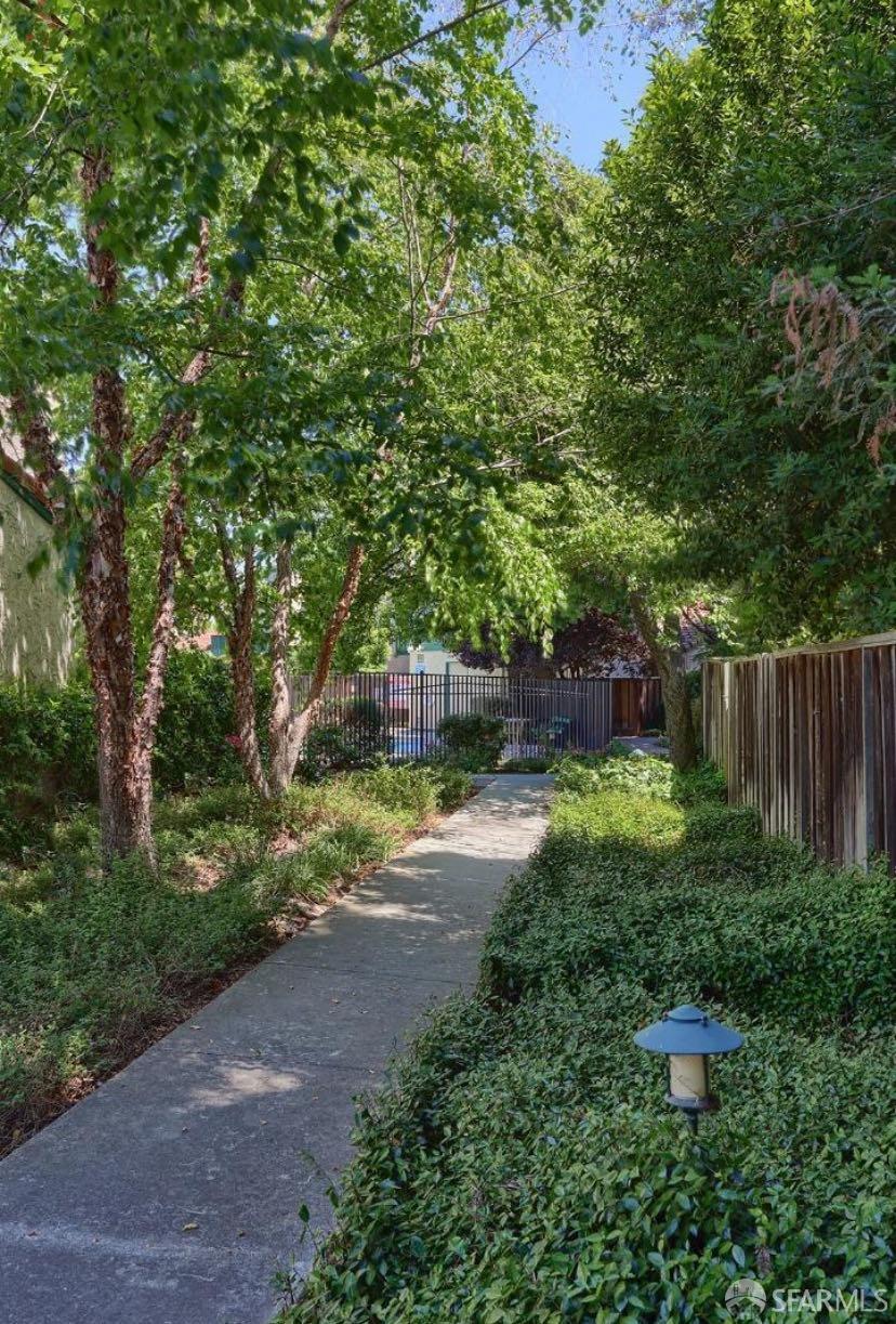 Mission Drive, East Palo Alto, California image 27