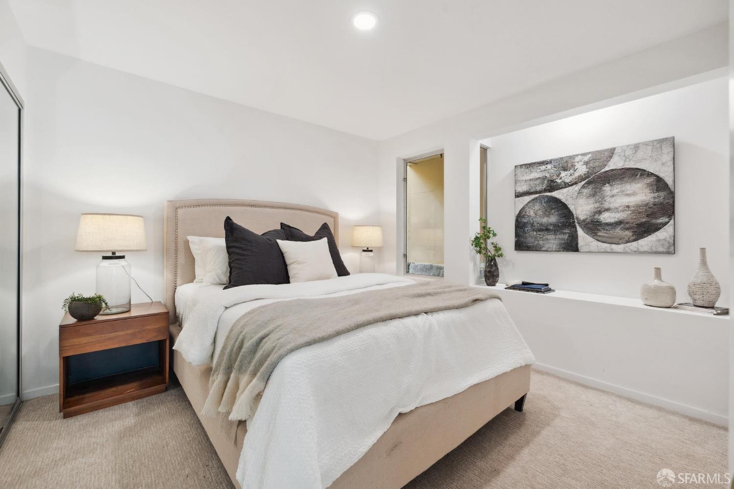 Detail Gallery Image 21 of 31 For 1256 Dolores St #1,  San Francisco,  CA 94110 - 3 Beds | 2 Baths