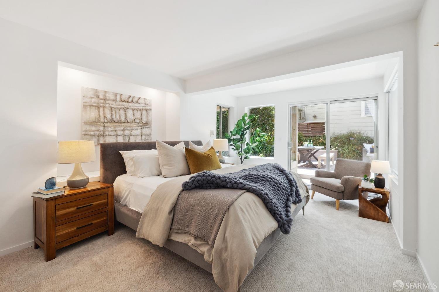 Detail Gallery Image 24 of 31 For 1256 Dolores St #1,  San Francisco,  CA 94110 - 3 Beds | 2 Baths