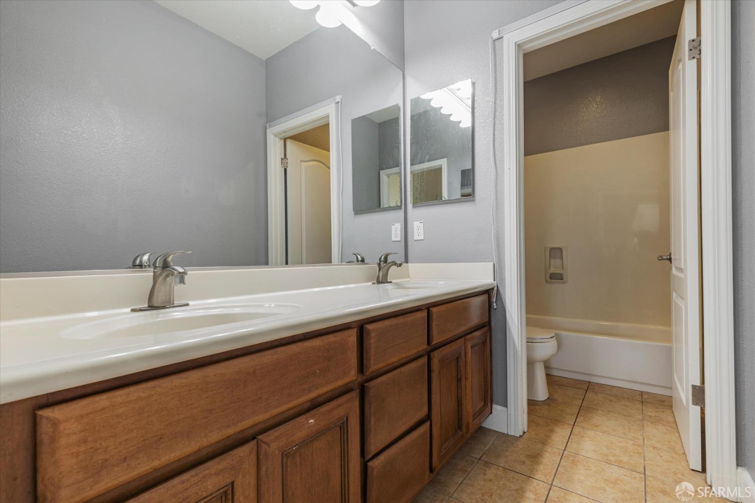 Detail Gallery Image 20 of 24 For 216 Yellow Rose Cir, Oakley,  CA 94561 - 3 Beds | 2/1 Baths