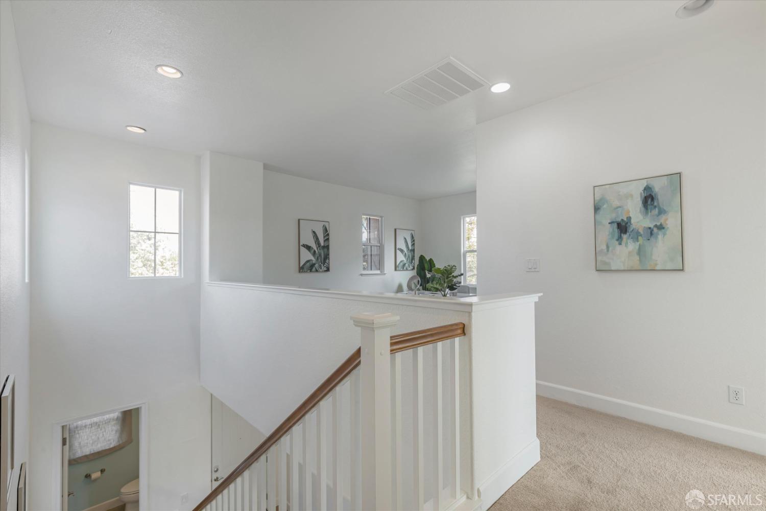 Detail Gallery Image 12 of 24 For 216 Yellow Rose Cir, Oakley,  CA 94561 - 3 Beds | 2/1 Baths